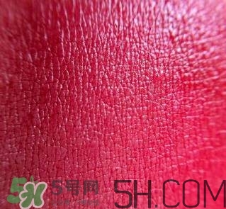蘭蔻和雅詩蘭黛口紅哪個(gè)好？雅詩蘭黛和蘭蔻口紅對(duì)比