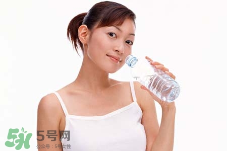 春天要多喝水嗎？春天多喝水有什么好處？