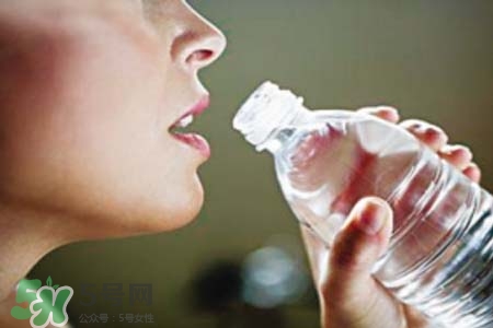 春天要多喝水嗎？春天多喝水有什么好處？