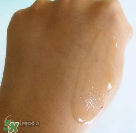 蘭蔻大眼精華和雅詩蘭黛小棕瓶哪個好？蘭蔻大眼精華和小棕瓶對比