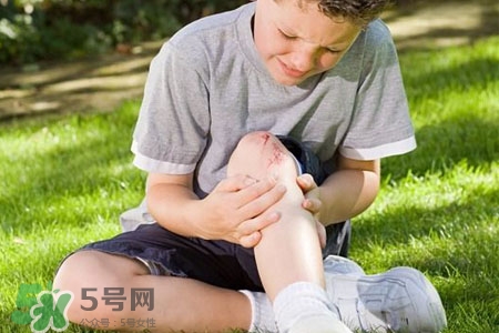 骨質(zhì)疏松要補(bǔ)鈣嗎？骨質(zhì)疏松補(bǔ)什么好？
