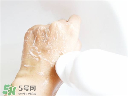 倩碧潔面儀刷頭怎么卸？倩碧潔面儀怎么替換刷頭？