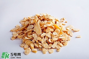 黃芪泡水喝的功效與副作用？黃芪有什么作用？