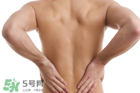 骨質(zhì)疏松會(huì)出現(xiàn)背痛嗎？骨質(zhì)疏松會(huì)引起后背疼嗎？