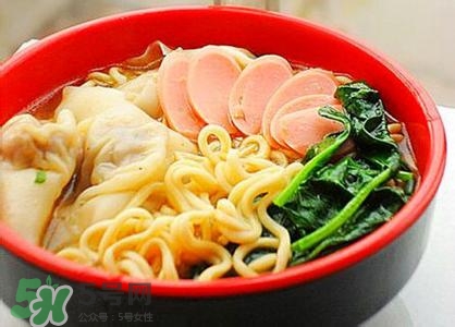 孕婦可以吃方便面嗎？孕婦吃方便面對(duì)胎兒有影響嗎