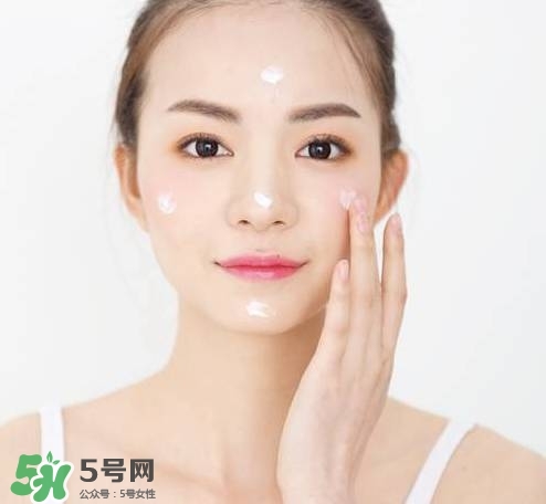 妝前乳和隔離霜的區(qū)別？妝前乳隔離霜有什么不一樣？