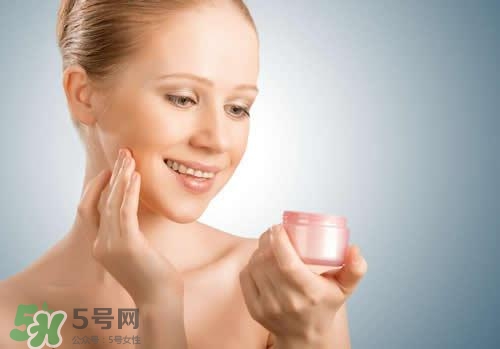 精華乳是乳液嗎？精華乳和乳液的區(qū)別