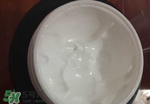 極密水光素顏霜怎么用？極密素顏霜使用方法