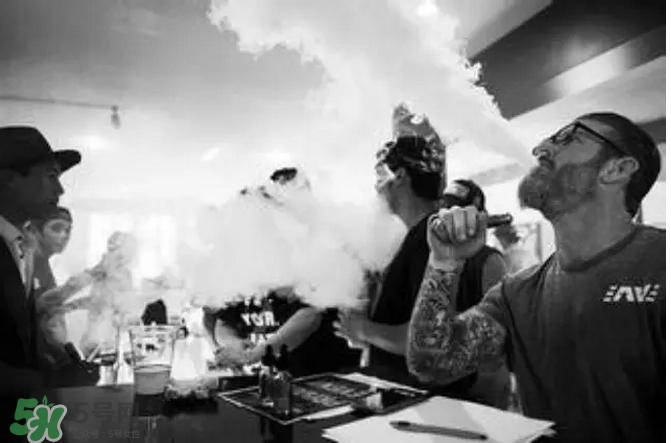 電子煙和真煙哪個危害大？電子煙和香煙哪個危害大？