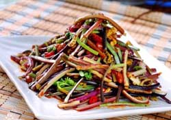 蕨菜苦能吃嗎？蕨菜苦的吃了會中毒嗎？