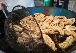 馓子中面油鹽比例多少？油炸馓子怎么和面？