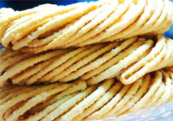 馓子是哪里的特產(chǎn)？馓子是哪個(gè)民族的小吃？