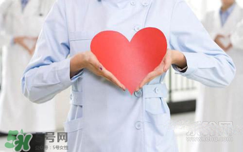 吃野芹菜會(huì)中毒嗎？吃野芹菜中毒了怎么辦？