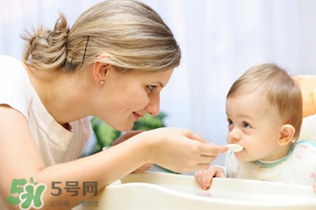 水痘期間不能吃什么？得水痘不能吃什么食物？