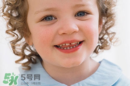 水痘會(huì)發(fā)燒嗎？小孩出水痘發(fā)燒怎么辦？