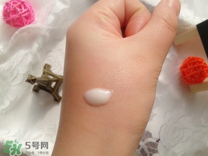 嬌蘭帝皇蜂姿眼霜怎么用？嬌蘭帝皇蜂姿眼霜使用方法