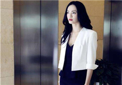 白色西服怎么搭配？白色西服搭配什么內(nèi)搭？