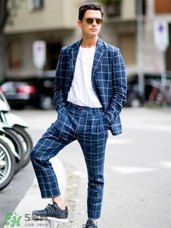 格子西裝怎么搭配？格子西服怎么搭配好看？