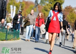 紅色衣服怎么搭配？紅色衣服怎么搭配好看？
