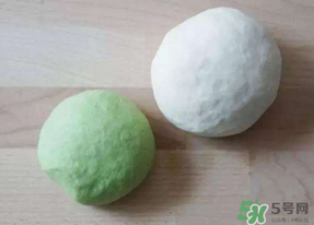 菠菜汁和面怎么取汁？菠菜汁和面的做法