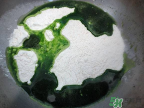 菠菜汁和面怎么取汁？菠菜汁和面的做法