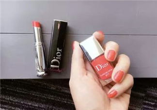 dior迪奧漆光唇釉掉色嗎?迪奧漆光唇釉沾杯嗎?