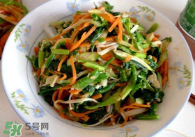 薺菜和金針菇能一起吃嗎？薺菜能和金針菇一起炒嗎？