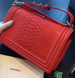 香奈兒蟒蛇皮包包怎么保養(yǎng)？chanel蟒蛇皮包包怎么清洗？