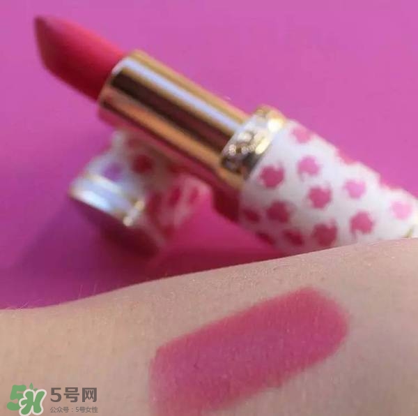 艾瑪口紅什么牌子？艾瑪沃特森口紅色號試色