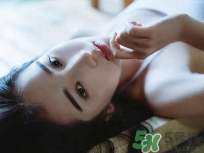 如何與妹子調(diào)情？如何調(diào)情妹子才開心