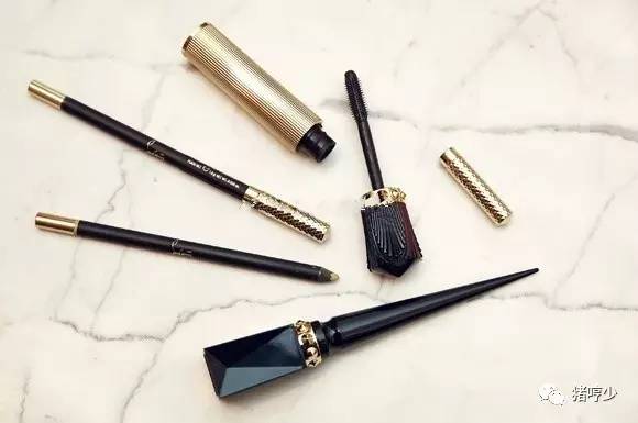 cl眼線液多少錢？Christian Louboutin眼線液色號(hào)試色