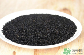 薺菜和芝麻能一起吃嗎？薺菜可以摻芝麻葉吃嗎？