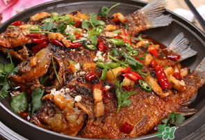 薺菜和鯽魚(yú)能一起吃嗎？薺菜和鯽魚(yú)一起吃會(huì)流產(chǎn)嗎？