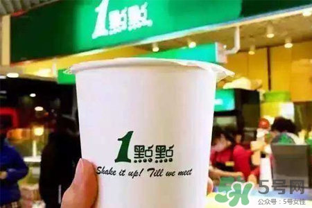 喝一點點奶蓋要攪拌嗎？奶蓋直接喝還是用吸管？