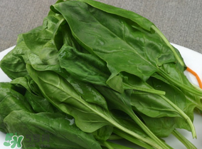 菠菜汁和面菠菜還焯嗎？菠菜汁和面需要焯水嗎？