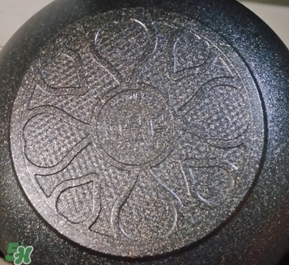 麥飯石鍋是什么材質(zhì)？麥飯石鍋是石頭做的嗎？