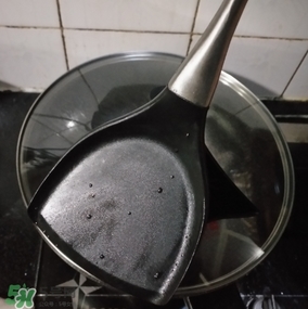 麥飯石鍋是什么材質(zhì)？麥飯石鍋是石頭做的嗎？