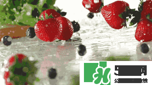 草莓吃完喝啤酒會中毒嗎？吃草莓后喝啤酒會不會中毒