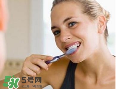刷牙老是出血是怎么回事？刷牙老是出血怎么辦