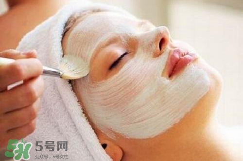 面粉做面膜會堵塞毛孔嗎？面粉怎么做面膜不會堵塞毛孔