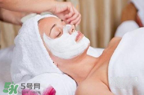 面粉做面膜會堵塞毛孔嗎？面粉怎么做面膜不會堵塞毛孔