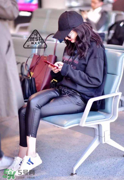 celine小白鞋正品多少錢？celine小白鞋專柜價格