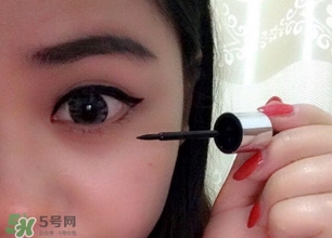 美人魚眼線液怎么用？美人魚眼線液怎么畫？