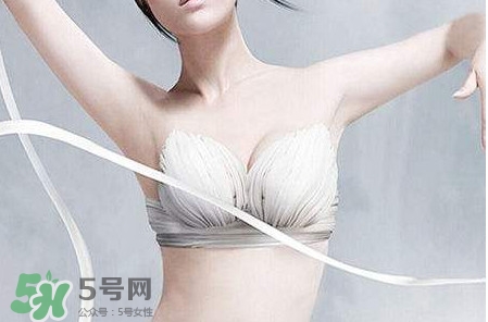 怎么樣能把乳房變大？怎么樣才能讓乳房大一些