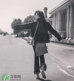 tfboys春晚同款ash鞋正品多少錢？tfboys同款艾熙小白鞋專柜價(jià)格
