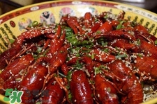吃小龍蝦喝什么飲料？小龍蝦配什么飲料最好？