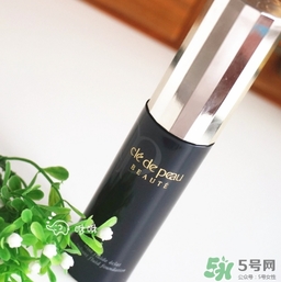 cpb粉底液和粉霜哪個(gè)好？cpb粉底液和粉霜區(qū)別