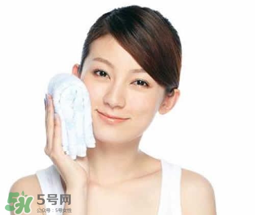熱毛巾敷臉要幾分鐘？熱毛巾敷臉要多久？