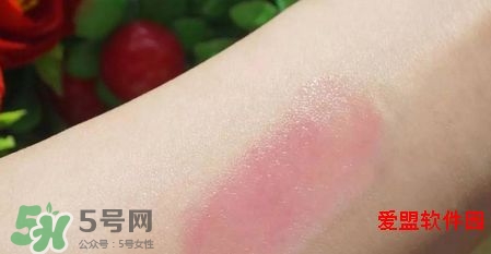 迪奧變色唇膏005和006哪個(gè)好看？dior變色唇膏005和006試色圖