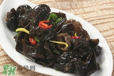 黑木耳是堿性食物嗎？黑木耳是酸性還是堿性？